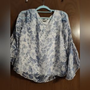 VIOLA BORGHI Ladies Lightweight Pullover Blouse Size Small  Baby Blue/White